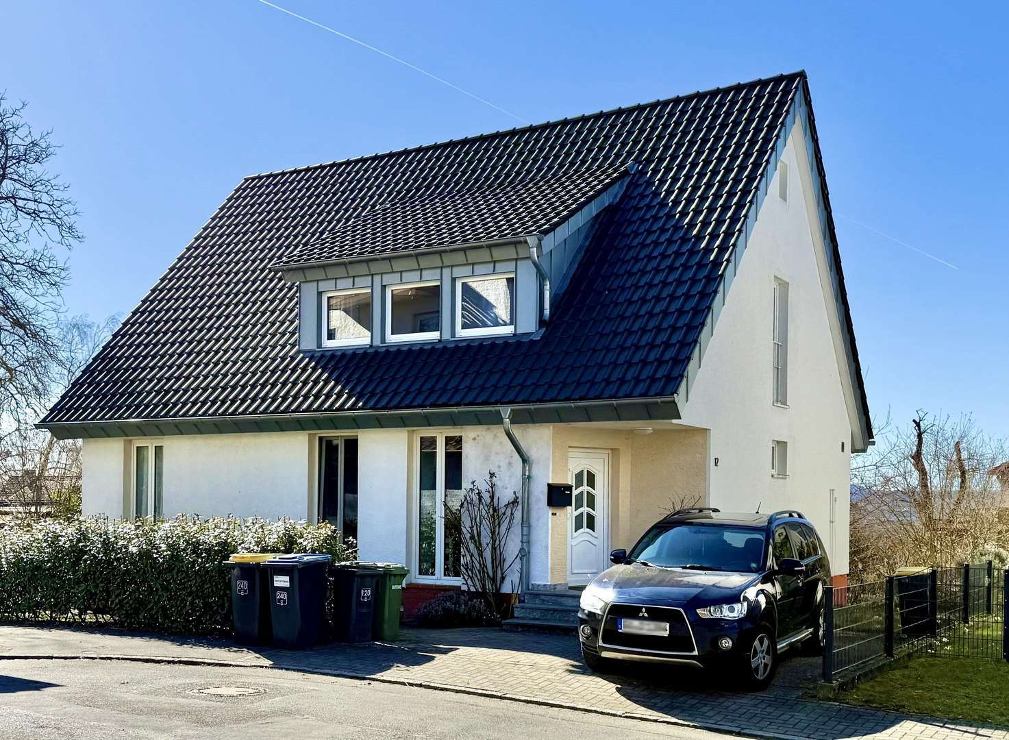 Straßenansicht - Einfamilienhaus in 37085 Göttingen mit 144m² kaufen