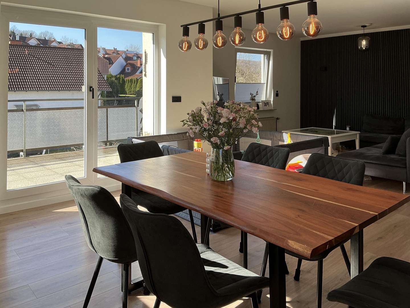 Wohn/Essbereich, Terrasse - Etagenwohnung in 34346 Hann. Münden mit 117m² kaufen
