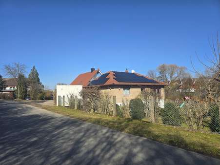 Außenansicht Außenansicht - Einfamilienhaus in 37130 Gleichen mit 160m² kaufen