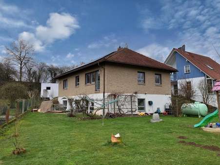 das Haus vom Garten aus das Haus vom Garten aus - Einfamilienhaus in 37130 Gleichen mit 160m² kaufen
