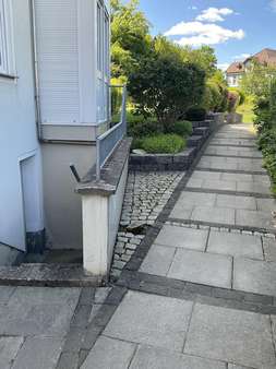 Zugang Keller und Stellplatz - Souterrain-Wohnung in 34346 Hann. Münden mit 70m² kaufen