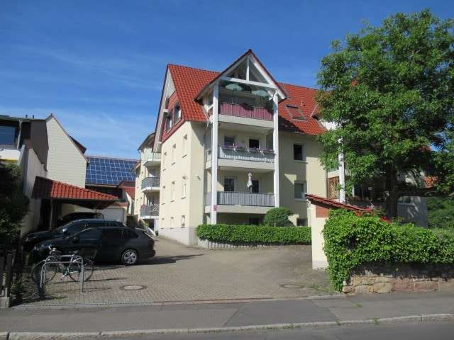 Haus mit Whg. unten links - Erdgeschosswohnung in 37083 Göttingen mit 80m² günstig kaufen