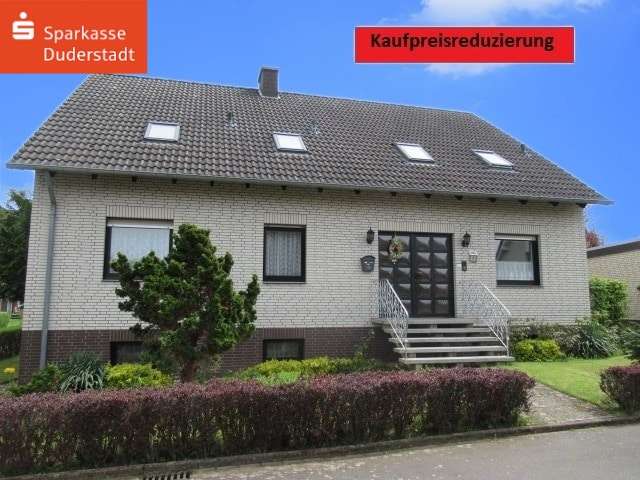 Vorderseite - Zweifamilienhaus in 37115 Duderstadt mit 213m² kaufen