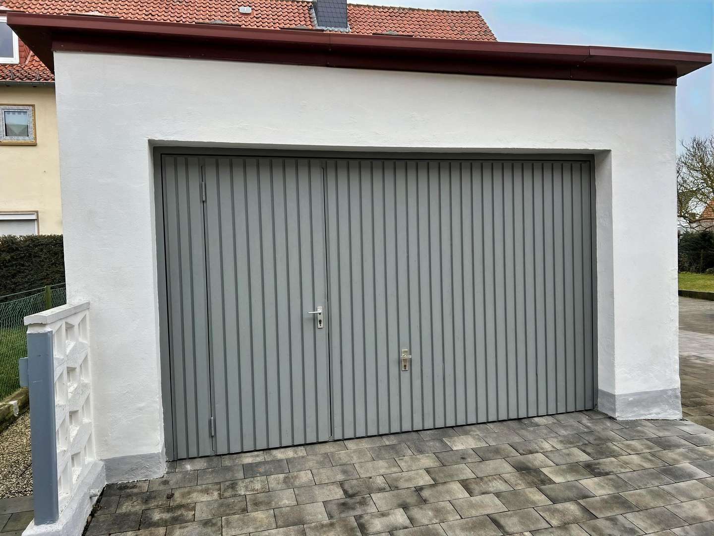 massive Garage