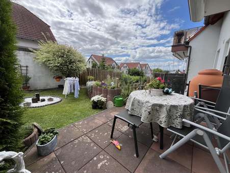 Terrasse - Erdgeschosswohnung in 37154 Northeim mit 65m² kaufen