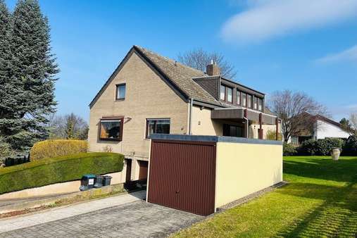 Süd-/Ost-Ansicht - Einfamilienhaus in 37154 Northeim mit 197m² kaufen