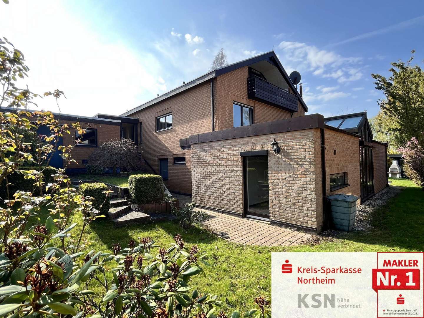 Seitenansicht mit Einliegerwohnung - Einfamilienhaus in 37154 Northeim mit 272m² kaufen