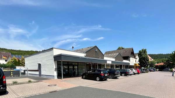 Vor dem Tore 4_ - Ladenlokal in 37181 Hardegsen mit 245m² mieten
