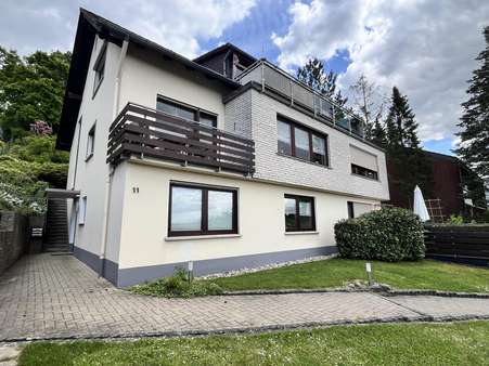 Vorderansicht mit Hauseingang - Mehrfamilienhaus in 37186 Moringen mit 347m² kaufen