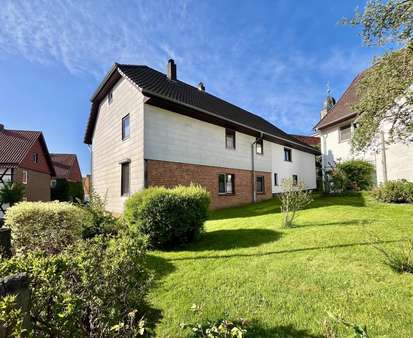 Seitenansicht - Einfamilienhaus in 37154 Northeim mit 178m² kaufen