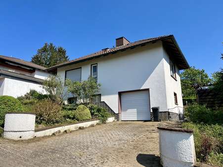 Straßenansicht - Einfamilienhaus in 37154 Northeim mit 132m² kaufen