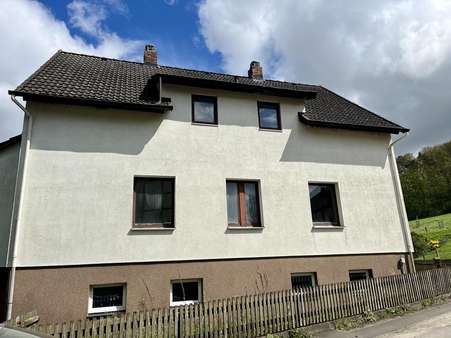 Frontansicht - Zweifamilienhaus in 37574 Einbeck mit 148m² kaufen
