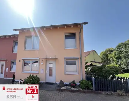 Charmantes Reihenendhaus in zentraler Lage von Northeim! 