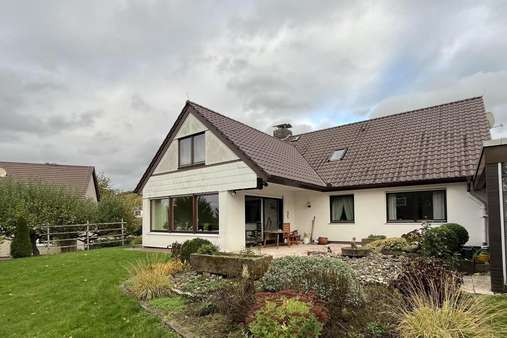 Rückansicht - Einfamilienhaus in 37154 Northeim mit 242m² kaufen
