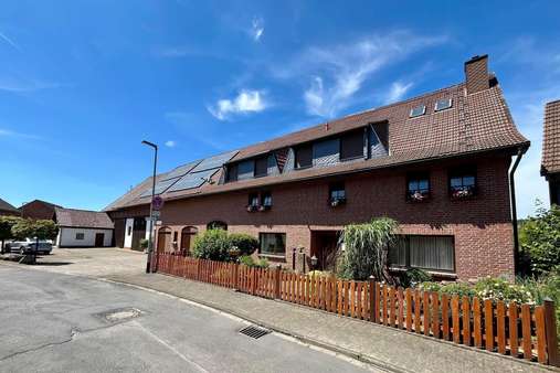 Straßenansicht Straßenansicht - Bauernhaus in 37170 Uslar mit 380m² kaufen