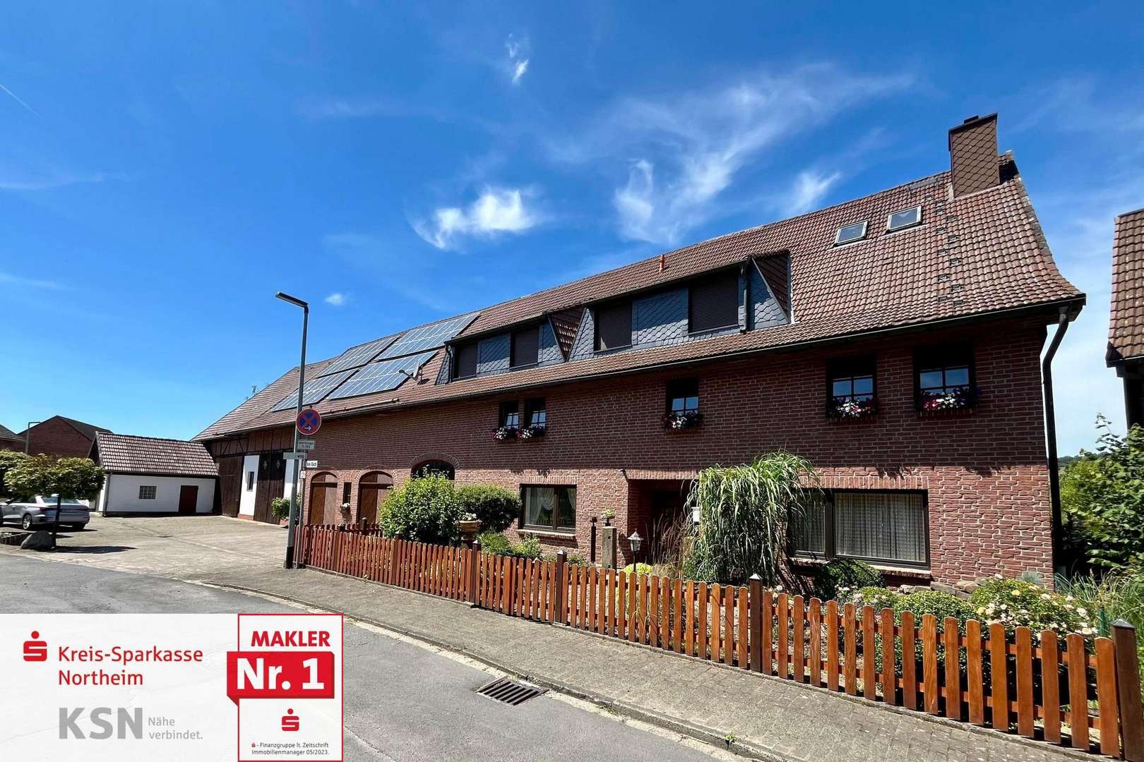 Straßenansicht Straßenansicht - Bauernhaus in 37170 Uslar mit 380m² kaufen