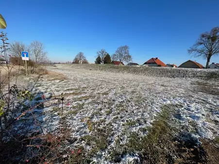 Erschlossenes Baugrundstück für kleines Geld in Lindau!