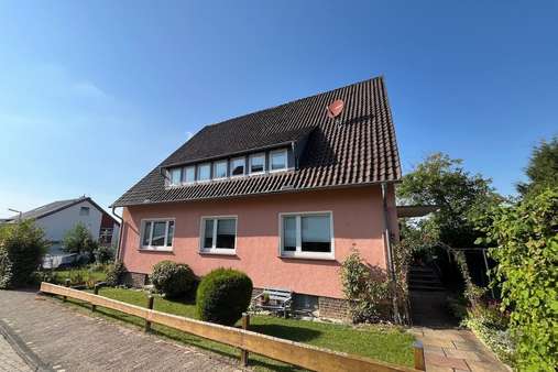 Vorderansicht - Zweifamilienhaus in 37154 Northeim mit 238m² kaufen