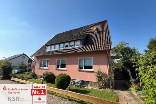 Zweifamilienhaus mit Ausbaureserve in toller Lage!