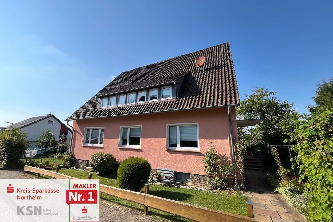 Vorderansicht - Zweifamilienhaus in 37154 Northeim mit 238m² kaufen