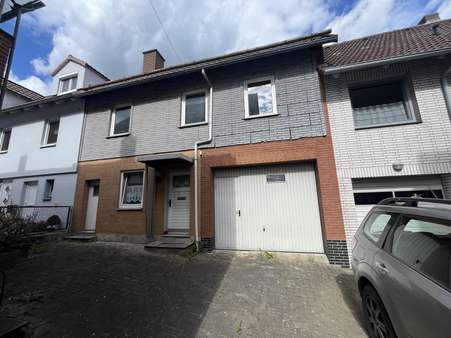 Hinterhaus - Zweifamilienhaus in 37170 Uslar mit 200m² kaufen