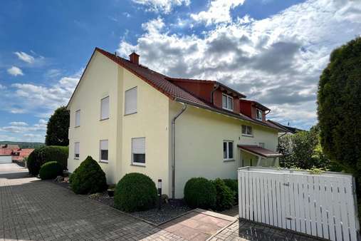 Seitenansicht - Dachgeschosswohnung in 37154 Northeim mit 78m² kaufen