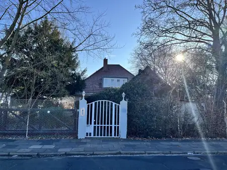 Repräsentative Villa auf Erbbaurechtsgrundstück