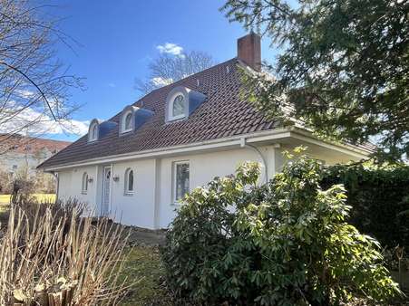 Vorderansicht - Villa in 37154 Northeim mit 173m² kaufen