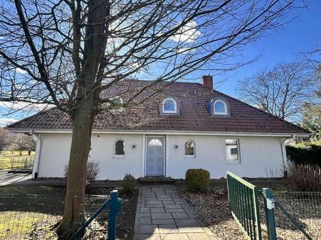 Vorderansicht - Villa in 37154 Northeim mit 173m² kaufen