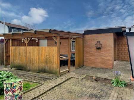 Mehrfamilienhaus in 37197 Hattorf mit 212m² kaufen