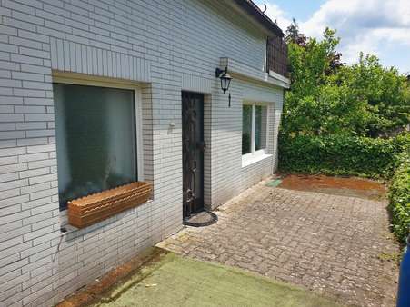 Hauseingang Anbau - Reihenendhaus in 37441 Bad Sachsa mit 270m² kaufen