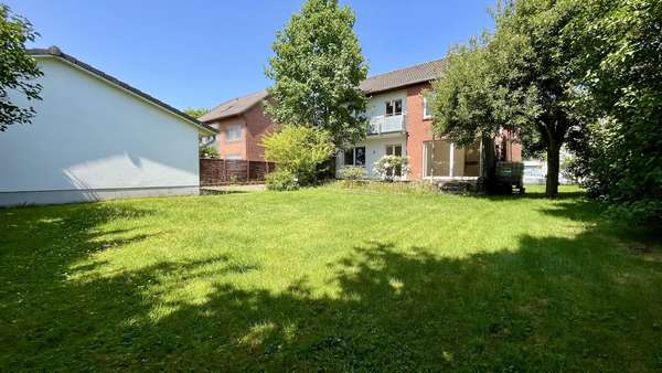 Blick in den Garten - Zweifamilienhaus in 49191 Belm mit 150m² kaufen