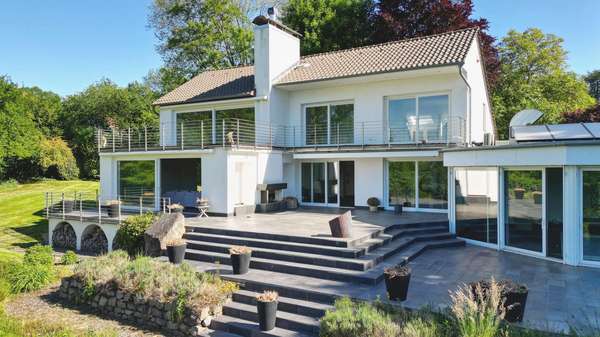 Rückansicht - Villa in 49086 Osnabrück mit 410m² kaufen
