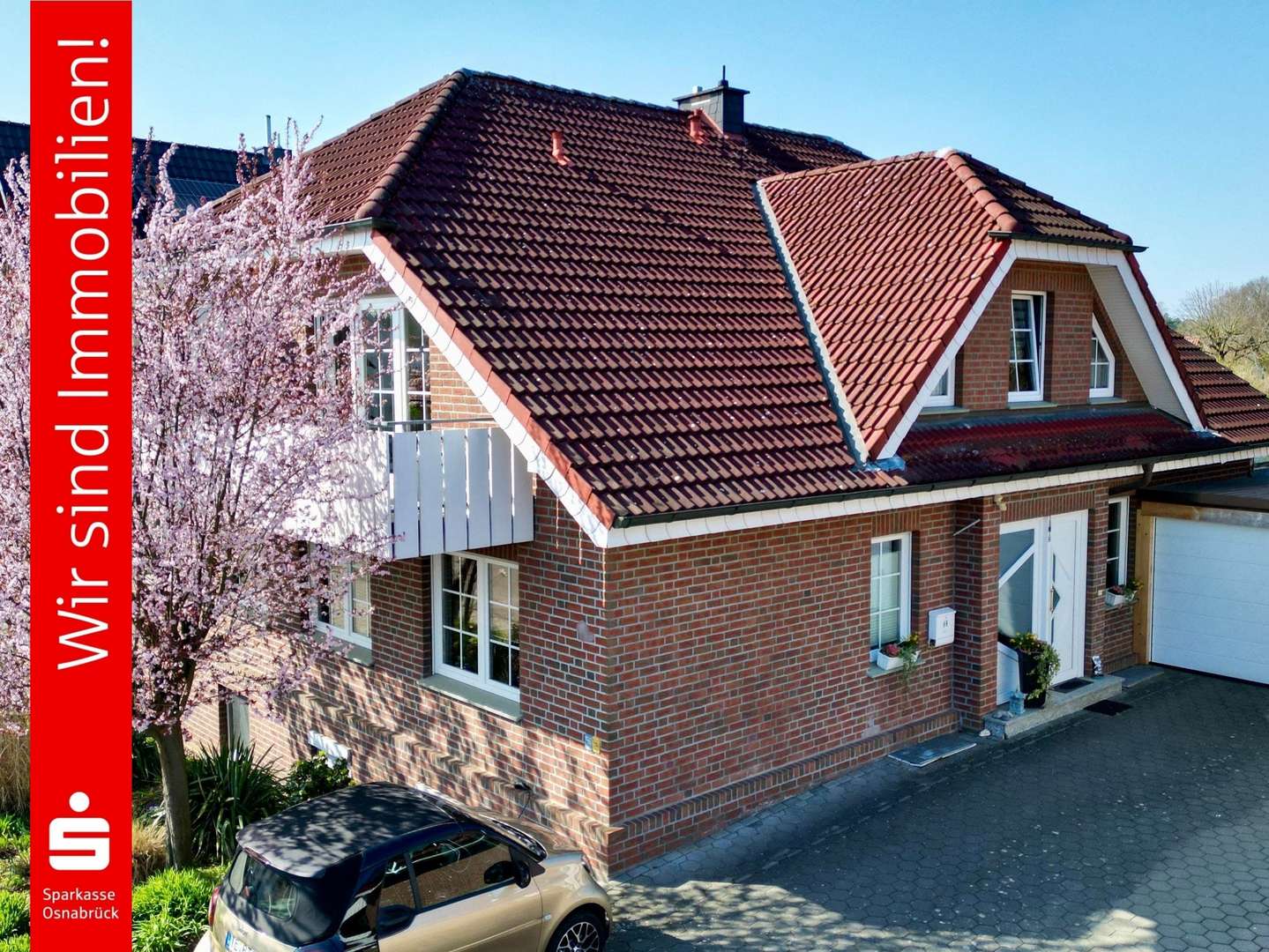 Eingangsbereich mit Hof - Doppelhaushälfte in 49504 Lotte mit 119m² kaufen