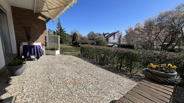 Terrasse - Zweifamilienhaus in 49086 Osnabrück mit 211m² kaufen