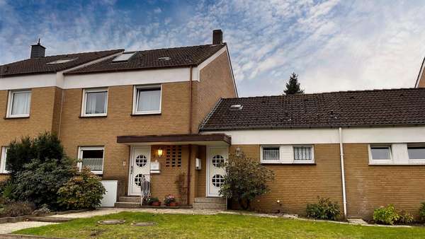 null - Zweifamilienhaus in 49214 Bad Rothenfelde mit 145m² kaufen