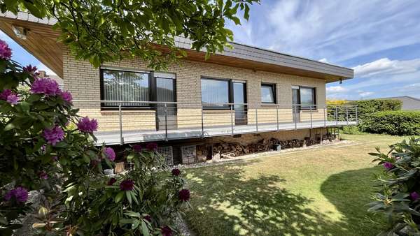 Ansicht Süd 2 - Bungalow in 49134 Wallenhorst mit 155m² kaufen