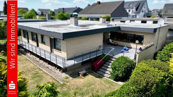 Drohnenaufnahme Süd-Ost - Bungalow in 49134 Wallenhorst mit 155m² kaufen