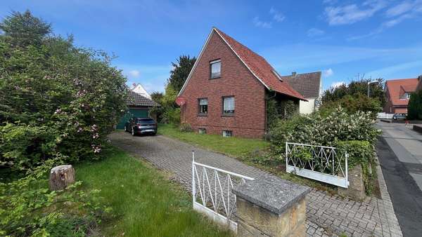 Abrissobjekt Schrägansicht - Grundstück in 49082 Osnabrück mit 977m² kaufen