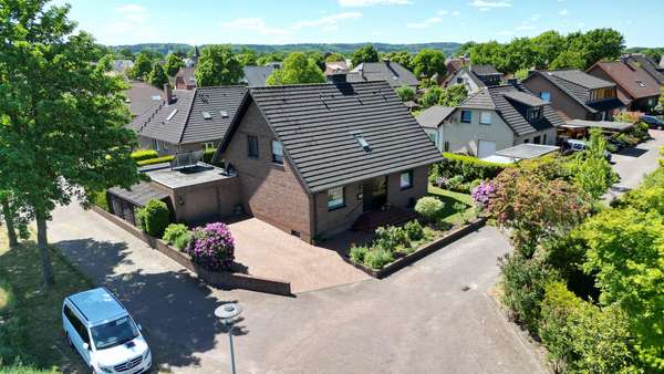 Frontansicht mit Umgebung Frontansicht mit Umgebung - Einfamilienhaus in 49179 Ostercappeln mit 130m² kaufen