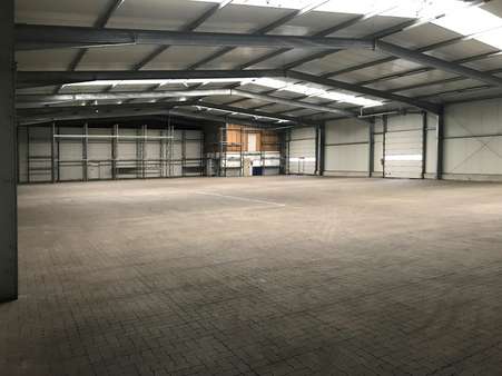 null - Halle in 49492 Westerkappeln mit 2046m² mieten
