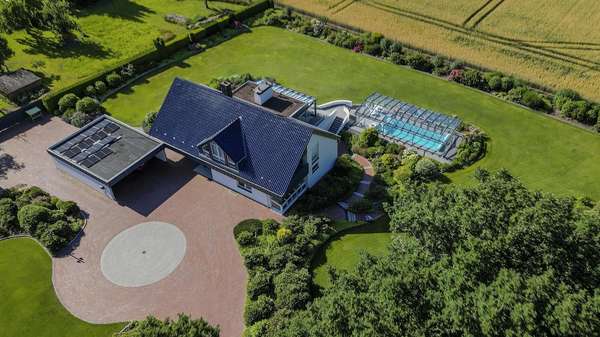 Luftbild Nord-Westseite - Einfamilienhaus in 49143 Bissendorf mit 429m² kaufen