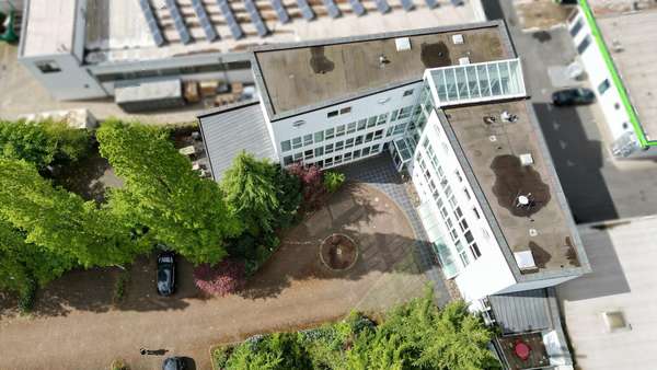 Dohnenaufnahme mit Parkplatz - Büro in 49084 Osnabrück mit 910m² kaufen