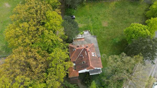 Drohnenfoto - Zweifamilienhaus in 49086 Osnabrück mit 265m² kaufen