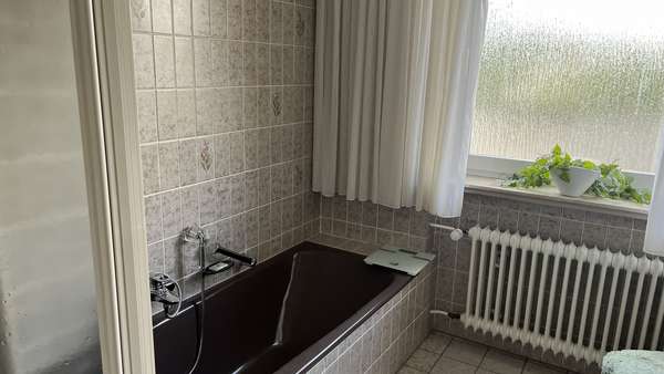 Bad Bad - Reihenmittelhaus in 49090 Osnabrück mit 100m² kaufen