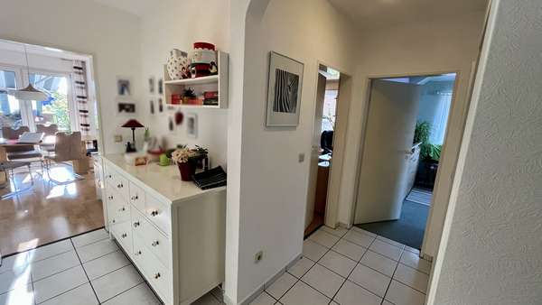 Flur und Eingangsbereich der Whg. Flur und Eingangsbereich der Whg. - Dachgeschosswohnung in 49196 Bad Laer mit 83m² kaufen