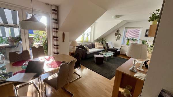 Wohn-/ Esszimmer Wohn-/ Esszimmer - Dachgeschosswohnung in 49196 Bad Laer mit 83m² kaufen