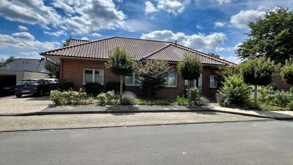 Ansicht Pirolweg Ansicht Pirolweg - Einfamilienhaus in 49196 Bad Laer mit 175m² kaufen