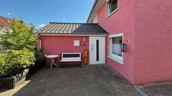 Hauseingang Hauseingang - Reihenendhaus in 49084 Osnabrück mit 90m² kaufen