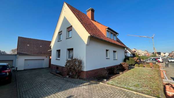 S-W Ansicht, Garage, Haus - Zweifamilienhaus in 49134 Wallenhorst mit 142m² günstig kaufen